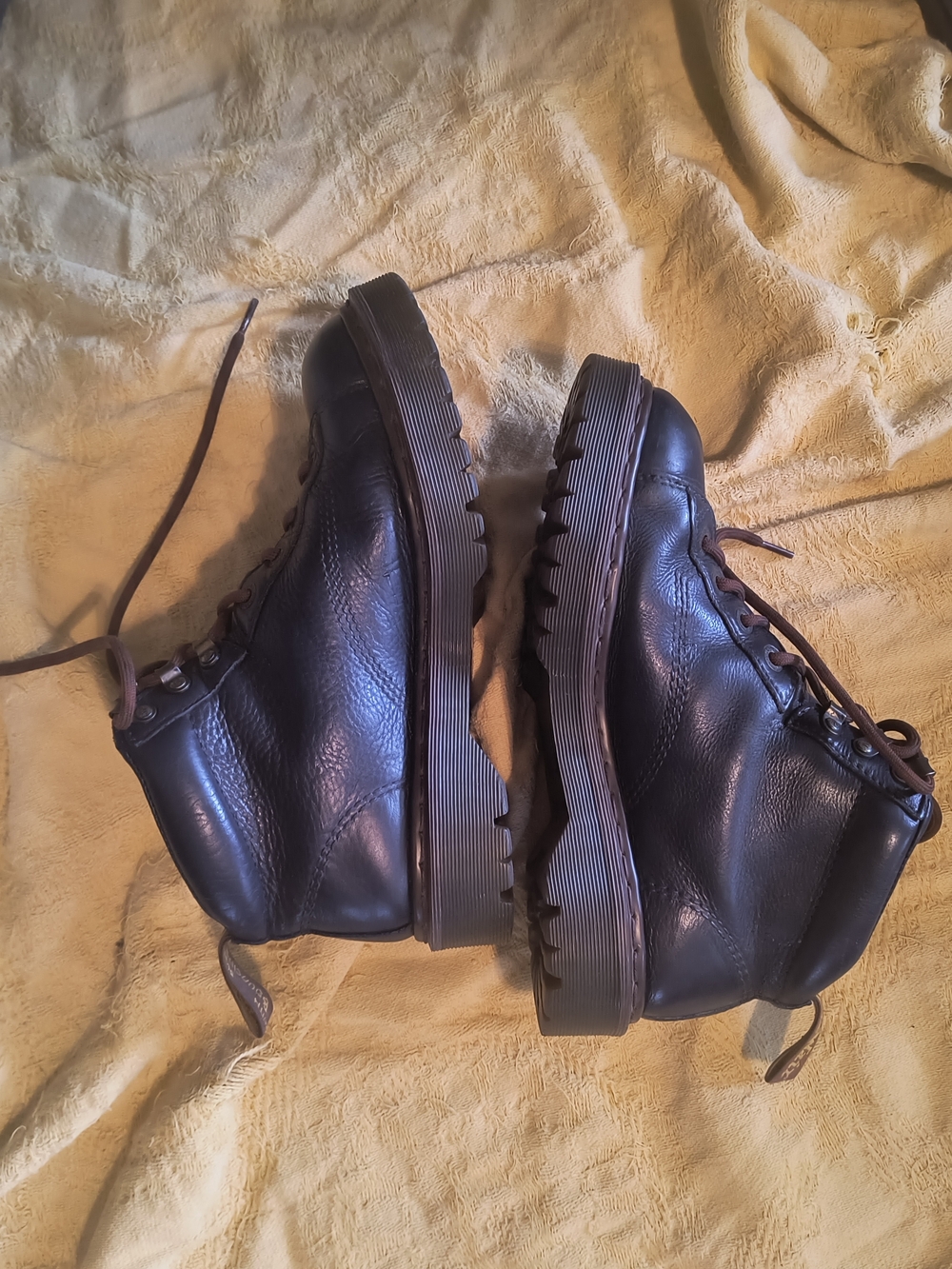 Dr Martens - Picture 2 of 5